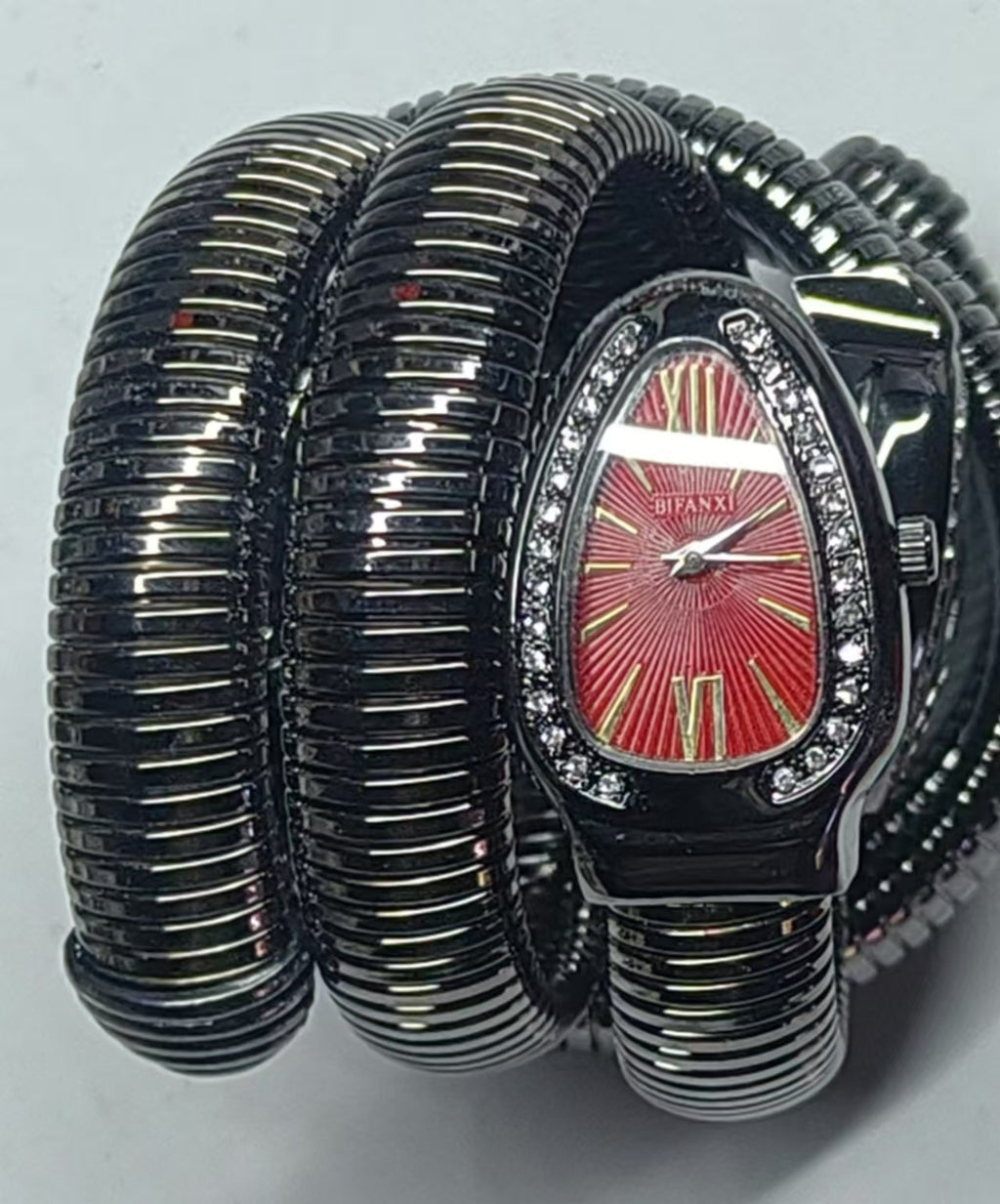 BIFANXI cross-border snake watch ladies fashion bracelet watch creative quartz watch personalized bracelet watch wholesale
